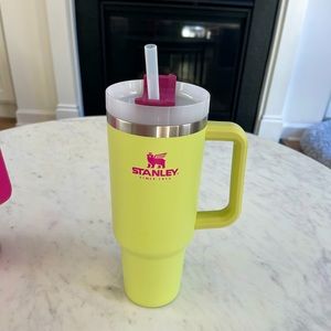 Stanley 40 oz Adventure Quencher Tumbler Citron Green